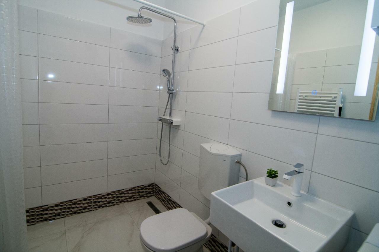 New Renovated Apartment 15 Min From Beach On Foot 普拉 外观 照片